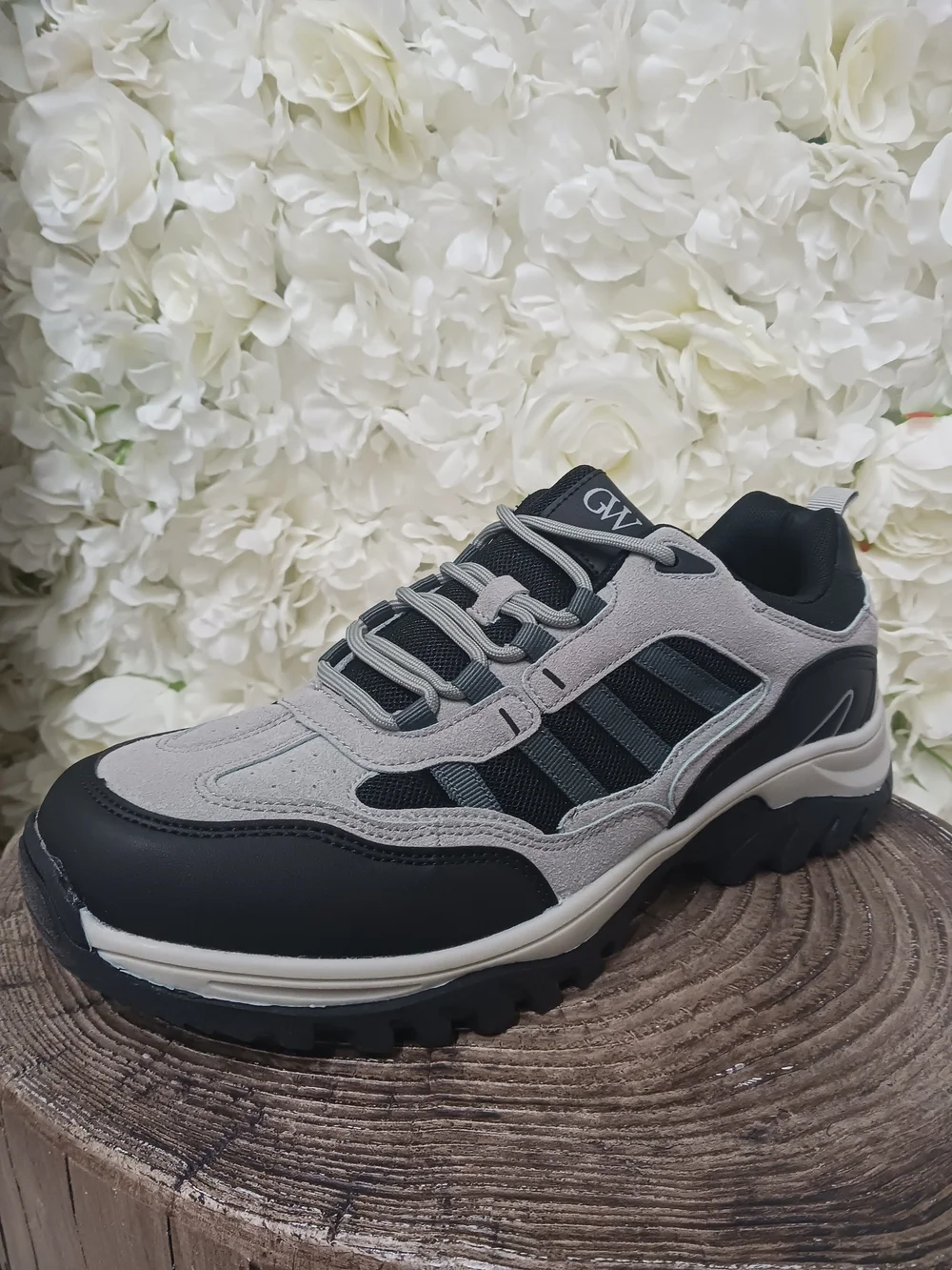 Men's Black and Gray Casual Trail Sneaker